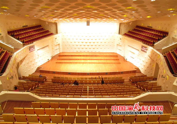 能够影响演出效果的因素及解决方案