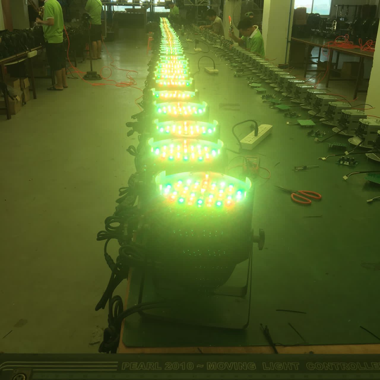 婚庆LED帕灯在舞台当中的应用效果图