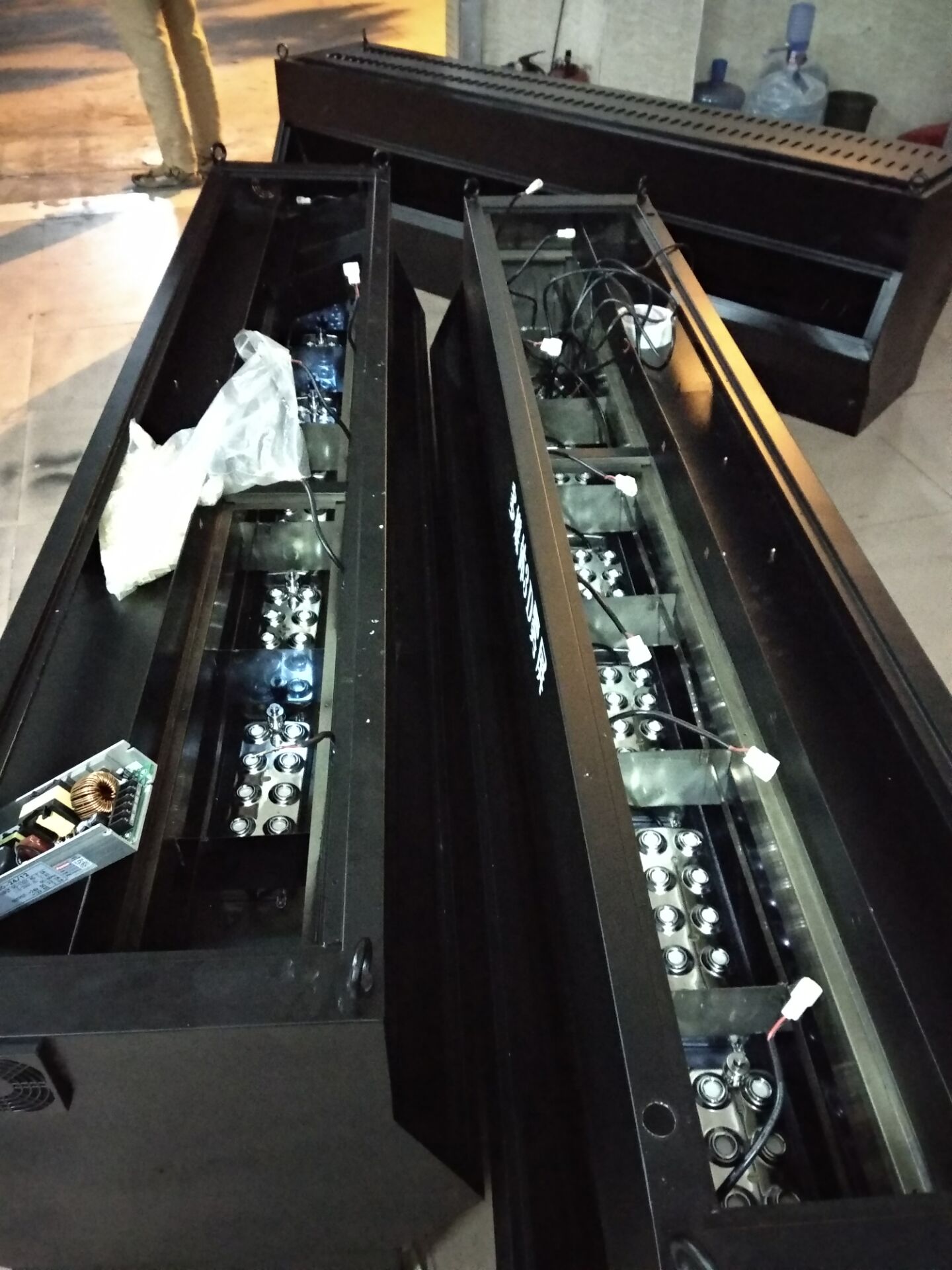 雾屏影院和生产实物展示效果效果图