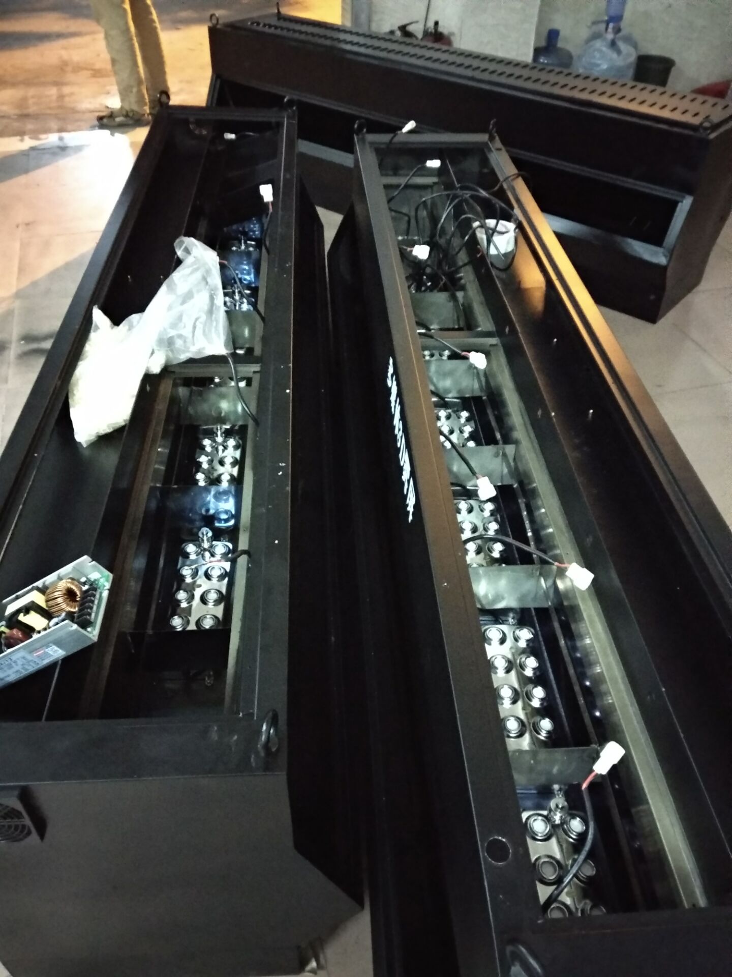 雾屏影院和生产实物展示效果效果图